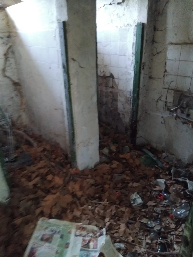 Community photograph of Abandoned Toilets Gorna Banya in Bulgaria