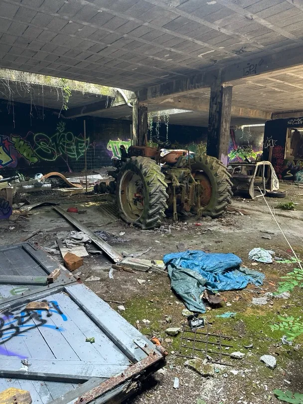 Community photograph of Garage / Usine abandonnée in France