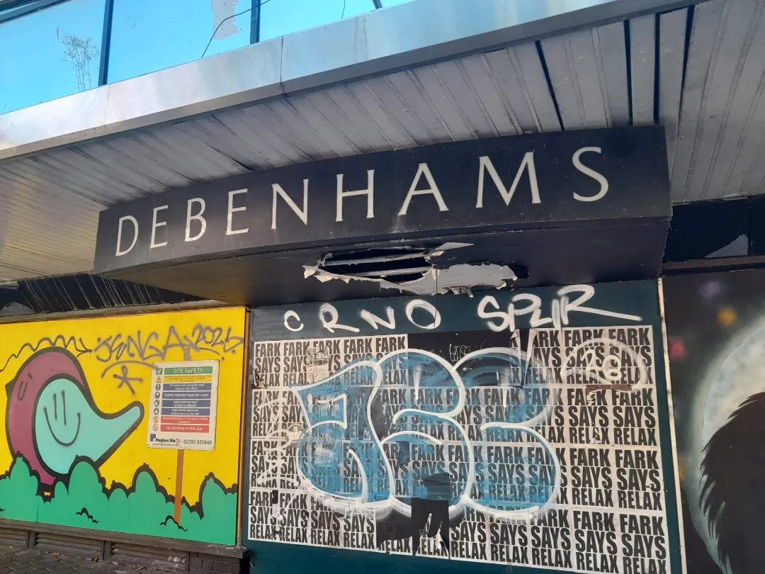 Community photograph of Debenhams in United Kingdom